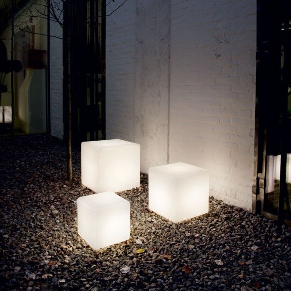 Exteriérové ​​stojanové svítidlo Ideal lux 191577 LUNA PT1 D30 1xE27 60W IP44