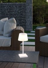 TRIO Reality R54126131 SANCHEZ vonkajšia stolná lampička SMD LED V300mm 2,1W/450lm RGB 3000+4000+5000K IP44 biela matná, nabíjateľná batéria, USB-C port