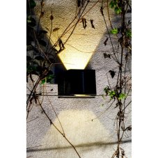 Immax 08489L IMMAX WALL-3 vonkajšie solárne nástenné svietidlo LED 2W/40lm 3000-3500K, IP54, svetelný senzor, čierna
