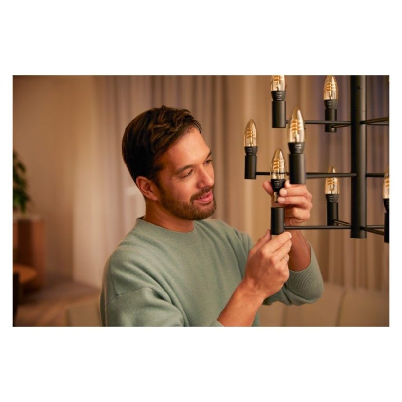 8719514411807 Philips Hue White Ambiance Filament žárovka svíčka E14 4,6W/300lm 2200-4500K