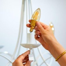 Philips WiZ Tunable white 8718699787257 LED žiarovka sviečka filament E14 4,9W/370lm C35 2000-5000K