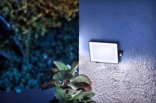 Philips 8720169365049 Lois exteriérový reflektor LED 10W/950lm 5000K IP65 čierna