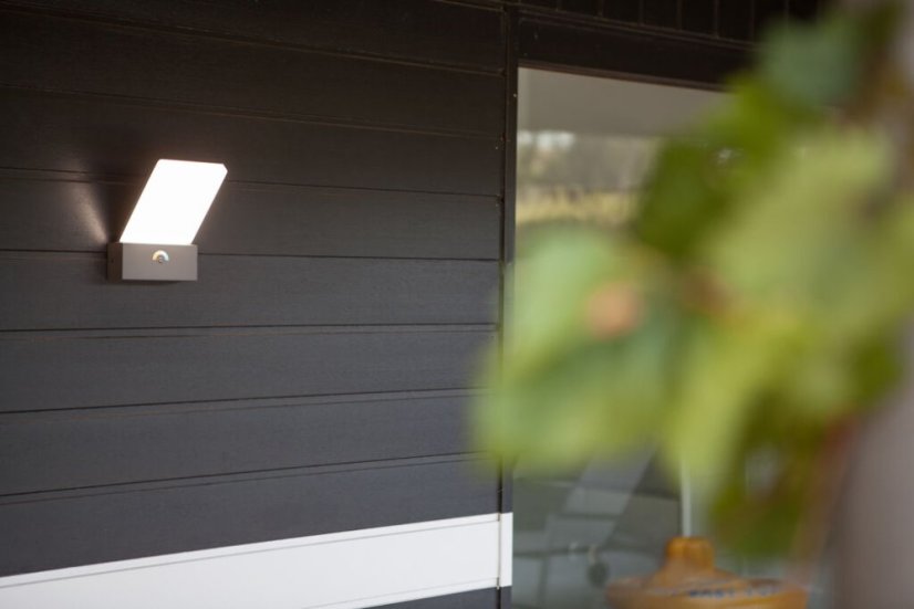 5289001118 LUTEC PANO venkovní nástěnné LED svítidlo 17,5W 1300lm 3000-5000K s integrovaným CCT switchem tmavě šedá IP54
