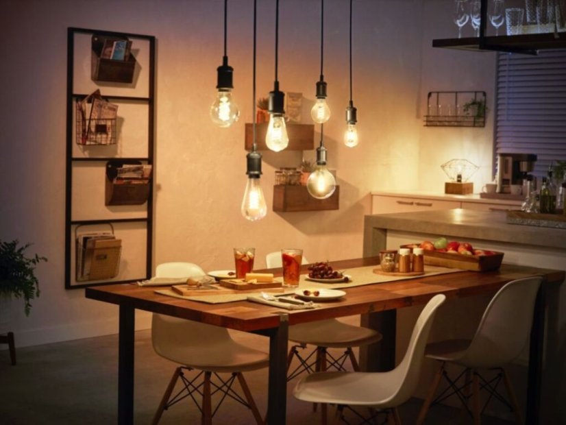 8719514342989 Philips Hue White Filament žárovka  E27 ST64 V2 7W/550lm 2100K