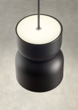 REDO 01-2685 YONA závesné svietidlo D100mm LED 5+5,5W/400+395lm 3000K čierna